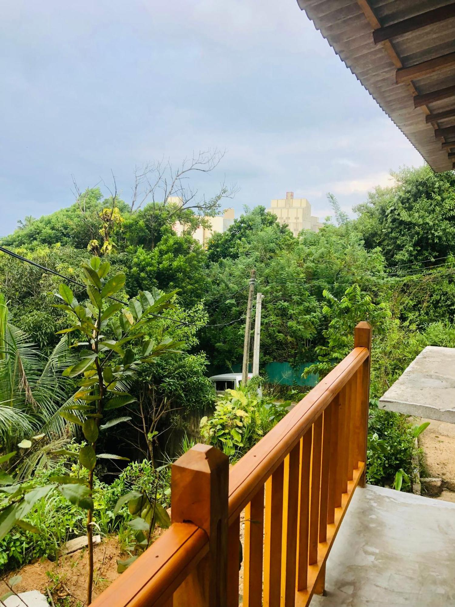 Jungle Beach Inn Unawatuna Exterior foto